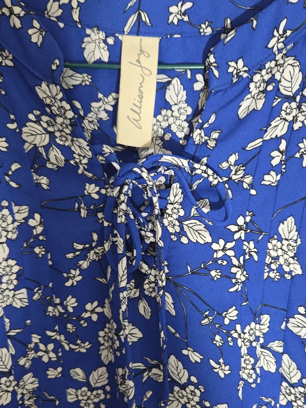 Allison Joy Sz M Royal Blue White Floral Tie-Neck Tunic - Picture 2 of 4